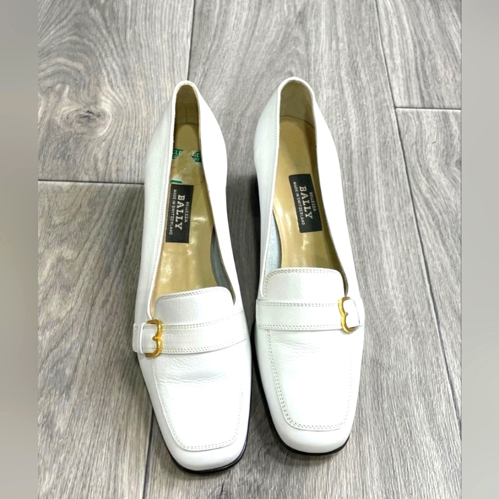 NEW Bellezza Bally Switzerland White Leather Kitten Short Heel Pump Loafers 5.5